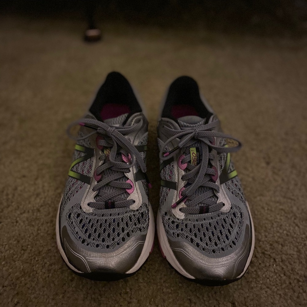 New Balance Running shoes size 9 1/2